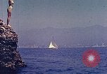 Standbild Eva Braun im Urlaub in Paraggi in der Nähe von Portofino Ligurien Italien, 1938, aus Sekunde 35 historischem Filmmaterial Videoclip 65675077856