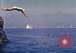 Standbild Eva Braun im Urlaub in Paraggi in der Nähe von Portofino Ligurien Italien, 1938, aus Sekunde 39 historischem Filmmaterial Videoclip 65675077856