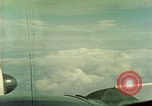 Standbild Eva Braun und Familienangehörigen fliegen in FW 200 Condor Flugzeug Berchtesgaden Deutschland, 1940, aus Sekunde 4 historischem Filmmaterial Videoclip 65675077858