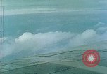 Standbild Eva Braun und Familienangehörigen fliegen in FW 200 Condor Flugzeug Berchtesgaden Deutschland, 1940, aus Sekunde 19 historischem Filmmaterial Videoclip 65675077858