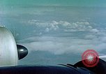 Standbild Eva Braun und Familienangehörigen fliegen in FW 200 Condor Flugzeug Berchtesgaden Deutschland, 1940, aus Sekunde 27 historischem Filmmaterial Videoclip 65675077858