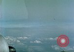 Standbild Eva Braun und Familienangehörigen fliegen in FW 200 Condor Flugzeug Berchtesgaden Deutschland, 1940, aus Sekunde 40 historischem Filmmaterial Videoclip 65675077858