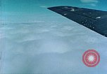 Standbild Eva Braun und Familienangehörigen fliegen in FW 200 Condor Flugzeug Berchtesgaden Deutschland, 1940, aus Sekunde 49 historischem Filmmaterial Videoclip 65675077858