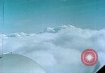 Standbild Eva Braun und Familienangehörigen fliegen in FW 200 Condor Flugzeug Berchtesgaden Deutschland, 1940, aus Sekunde 55 historischem Filmmaterial Videoclip 65675077858