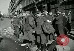 Immagine di Civili tedesco Germania, 1945, secondo 4 filmato di repertorio 65675077882