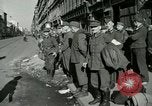 Immagine di Civili tedesco Germania, 1945, secondo 5 filmato di repertorio 65675077882