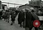 Immagine di Civili tedesco Germania, 1945, secondo 15 filmato di repertorio 65675077882