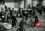 Immagine di Civili tedesco Germania, 1945, secondo 25 filmato di repertorio 65675077882