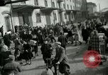Immagine di Civili tedesco Germania, 1945, secondo 27 filmato di repertorio 65675077882