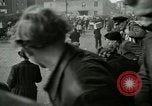 Immagine di Civili tedesco Germania, 1945, secondo 35 filmato di repertorio 65675077882