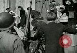 Immagine di Civili tedesco Germania, 1945, secondo 43 filmato di repertorio 65675077882