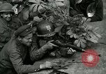 Immagine di East meets West Torgau Germania, 1945, secondo 18 filmato di repertorio 65675077884