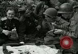 Immagine di East meets West Torgau Germania, 1945, secondo 26 filmato di repertorio 65675077884