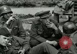 Immagine di East meets West Torgau Germania, 1945, secondo 35 filmato di repertorio 65675077884
