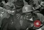 Immagine di East meets West Torgau Germania, 1945, secondo 46 filmato di repertorio 65675077884
