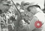 Image Les soldats allemands se rendre à Tangermunde Allemagne Tangermunde, 1945, de la seconde 1 séquences d'archives historiques vidéo 65675077889