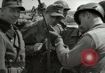 Image Les soldats allemands se rendre à Tangermunde Allemagne Tangermunde, 1945, de la seconde 6 séquences d'archives historiques vidéo 65675077889