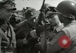 Image Les soldats allemands se rendre à Tangermunde Allemagne Tangermunde, 1945, de la seconde 8 séquences d'archives historiques vidéo 65675077889
