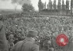 Image Les soldats allemands se rendre à Tangermunde Allemagne Tangermunde, 1945, de la seconde 20 séquences d'archives historiques vidéo 65675077889