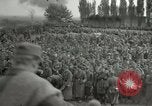 Image Les soldats allemands se rendre à Tangermunde Allemagne Tangermunde, 1945, de la seconde 27 séquences d'archives historiques vidéo 65675077889