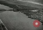 Image Pont endommagé à Tangermunde Allemagne Allemagne Tangermunde, 1945, de la seconde 15 séquences d'archives historiques vidéo 65675077890