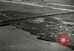 Image Pont endommagé à Tangermunde Allemagne Allemagne Tangermunde, 1945, de la seconde 21 séquences d'archives historiques vidéo 65675077890