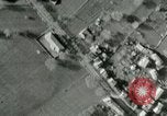 Standbild Bombenabwürfe Attigliano Italien, 1944, aus Sekunde 6 historischem Filmmaterial Videoclip 65675077897