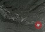 Standbild Bombenabwürfe Attigliano Italien, 1944, aus Sekunde 22 historischem Filmmaterial Videoclip 65675077897