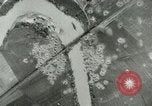 Standbild Bombenabwürfe Attigliano Italien, 1944, aus Sekunde 31 historischem Filmmaterial Videoclip 65675077897