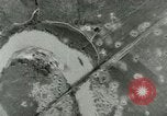 Standbild Bombenabwürfe Attigliano Italien, 1944, aus Sekunde 33 historischem Filmmaterial Videoclip 65675077897