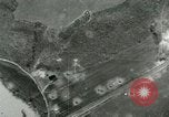 Standbild Bombenabwürfe Attigliano Italien, 1944, aus Sekunde 38 historischem Filmmaterial Videoclip 65675077897