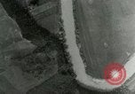 Standbild Bombenabwürfe Attigliano Italien, 1944, aus Sekunde 46 historischem Filmmaterial Videoclip 65675077897