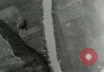Standbild Bombenabwürfe Attigliano Italien, 1944, aus Sekunde 47 historischem Filmmaterial Videoclip 65675077897