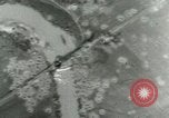 Standbild Bombenabwürfe Attigliano Italien, 1944, aus Sekunde 51 historischem Filmmaterial Videoclip 65675077897