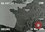 Standbild Bombenabwürfe Orleans Frankreich, 1944, aus Sekunde 8 historischem Filmmaterial Videoclip 65675077898