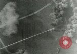 Standbild Bombenabwürfe Orleans Frankreich, 1944, aus Sekunde 39 historischem Filmmaterial Videoclip 65675077898