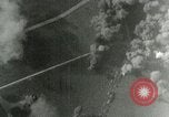 Standbild Bombenabwürfe Orleans Frankreich, 1944, aus Sekunde 43 historischem Filmmaterial Videoclip 65675077898