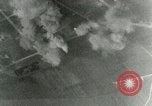 Standbild Bombenabwürfe Orleans Frankreich, 1944, aus Sekunde 57 historischem Filmmaterial Videoclip 65675077898