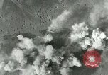 Standbild Bombardierung einen Flugplatz ORLY FRANKREICH, 1944, aus Sekunde 34 historischem Filmmaterial Videoclip 65675077899