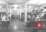 Image Les cadets de l'aviation se détendre dans leurs casernes San Antonio Texas USA, 1950, de la seconde 3 séquences d'archives historiques vidéo 65675077925