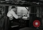 Image Les cadets de l'aviation se détendre dans leurs casernes San Antonio Texas USA, 1950, de la seconde 13 séquences d'archives historiques vidéo 65675077925
