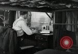 Image Les cadets de l'aviation se détendre dans leurs casernes San Antonio Texas USA, 1950, de la seconde 16 séquences d'archives historiques vidéo 65675077925