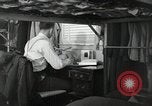 Image Les cadets de l'aviation se détendre dans leurs casernes San Antonio Texas USA, 1950, de la seconde 19 séquences d'archives historiques vidéo 65675077925