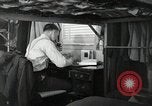 Image Les cadets de l'aviation se détendre dans leurs casernes San Antonio Texas USA, 1950, de la seconde 23 séquences d'archives historiques vidéo 65675077925