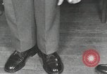 Image Les cadets de l'aviation se détendre dans leurs casernes San Antonio Texas USA, 1950, de la seconde 61 séquences d'archives historiques vidéo 65675077925
