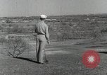 Standbild Aviation Kadetten spielen Golf und Tennis San Antonio Texas USA, 1950, aus Sekunde 7 historischem Filmmaterial Videoclip 65675077926