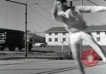 Standbild Aviation Kadetten spielen Golf und Tennis San Antonio Texas USA, 1950, aus Sekunde 15 historischem Filmmaterial Videoclip 65675077926