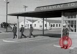 Standbild Aviation Kadetten spielen Golf und Tennis San Antonio Texas USA, 1950, aus Sekunde 22 historischem Filmmaterial Videoclip 65675077926