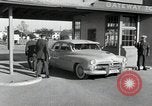 Standbild Aviation Kadetten spielen Golf und Tennis San Antonio Texas USA, 1950, aus Sekunde 33 historischem Filmmaterial Videoclip 65675077926