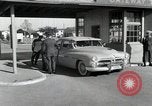 Standbild Aviation Kadetten spielen Golf und Tennis San Antonio Texas USA, 1950, aus Sekunde 34 historischem Filmmaterial Videoclip 65675077926